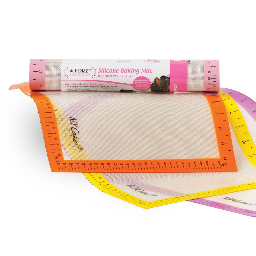 NY Cake Round 9' Silicone Baking Mat