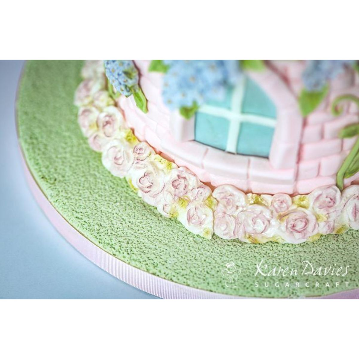 Karen Davies Piped Rose Border Mold