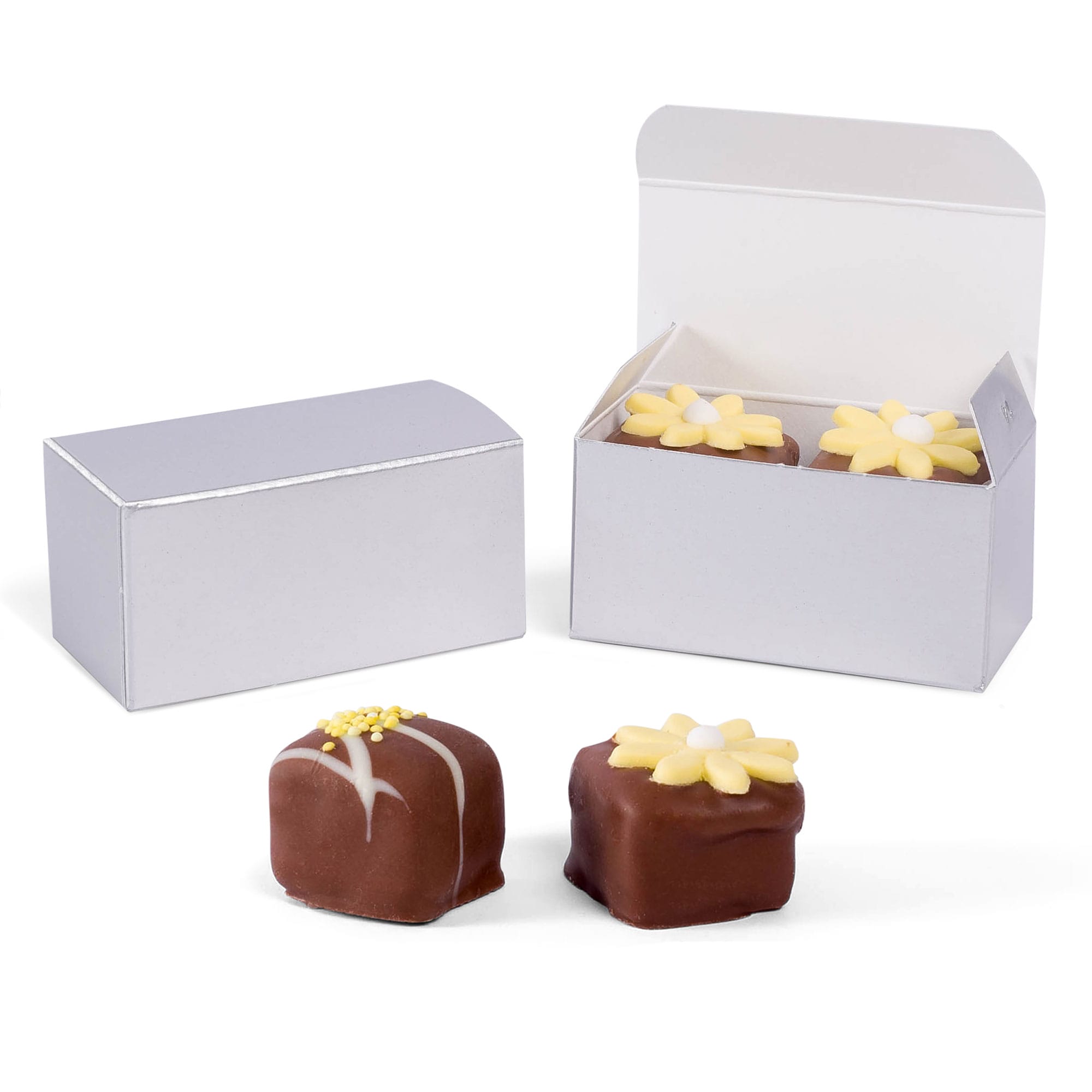 12S - 2 9/16 x 1 5/16 x 1 1/4 Silver Foil Truffle Favor Boxes