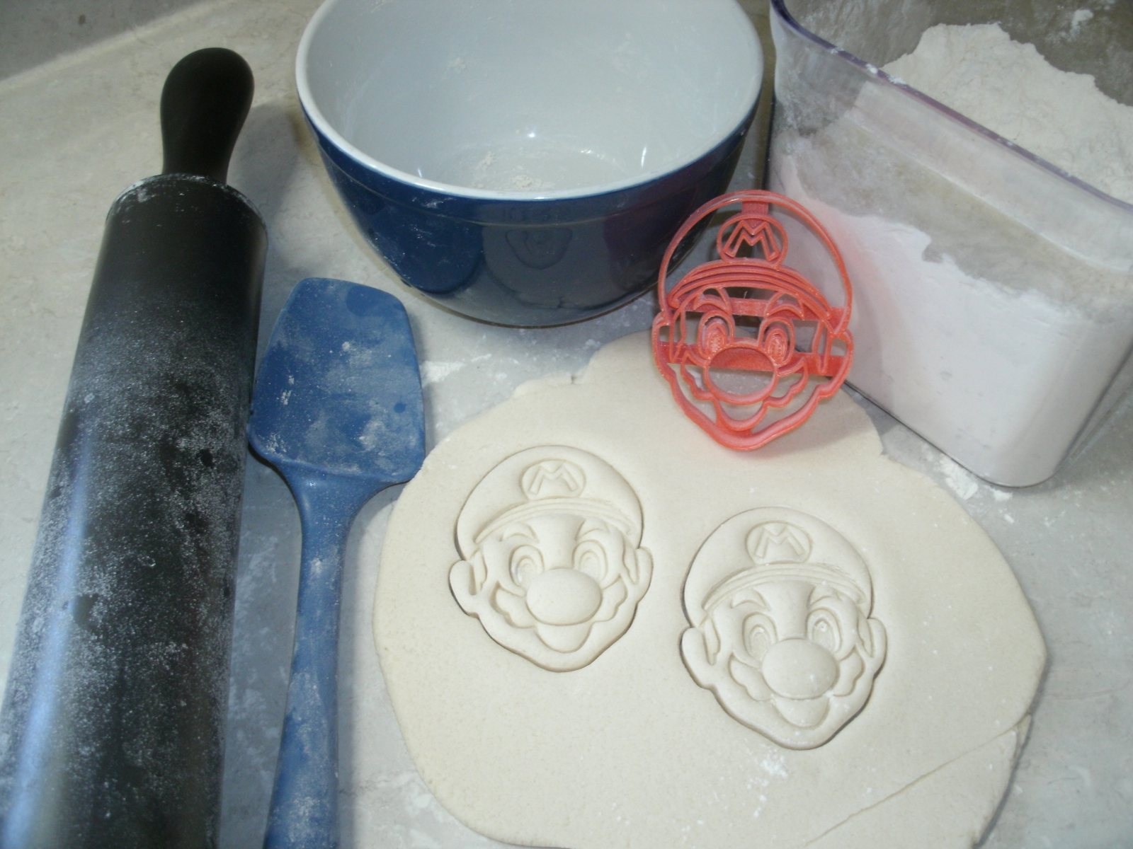 YNG Super Mario Face Fondant Cutter