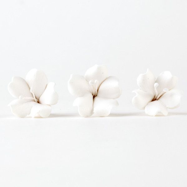 134- Bell Flower White