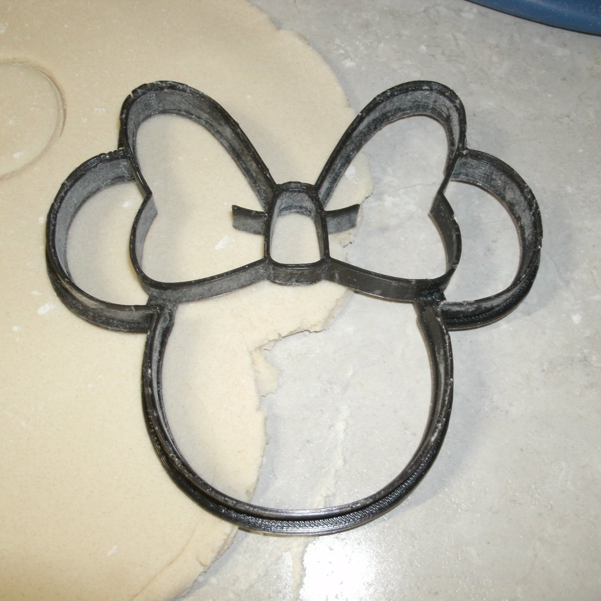 YNG Minnie Mouse Head Fondant Cutter