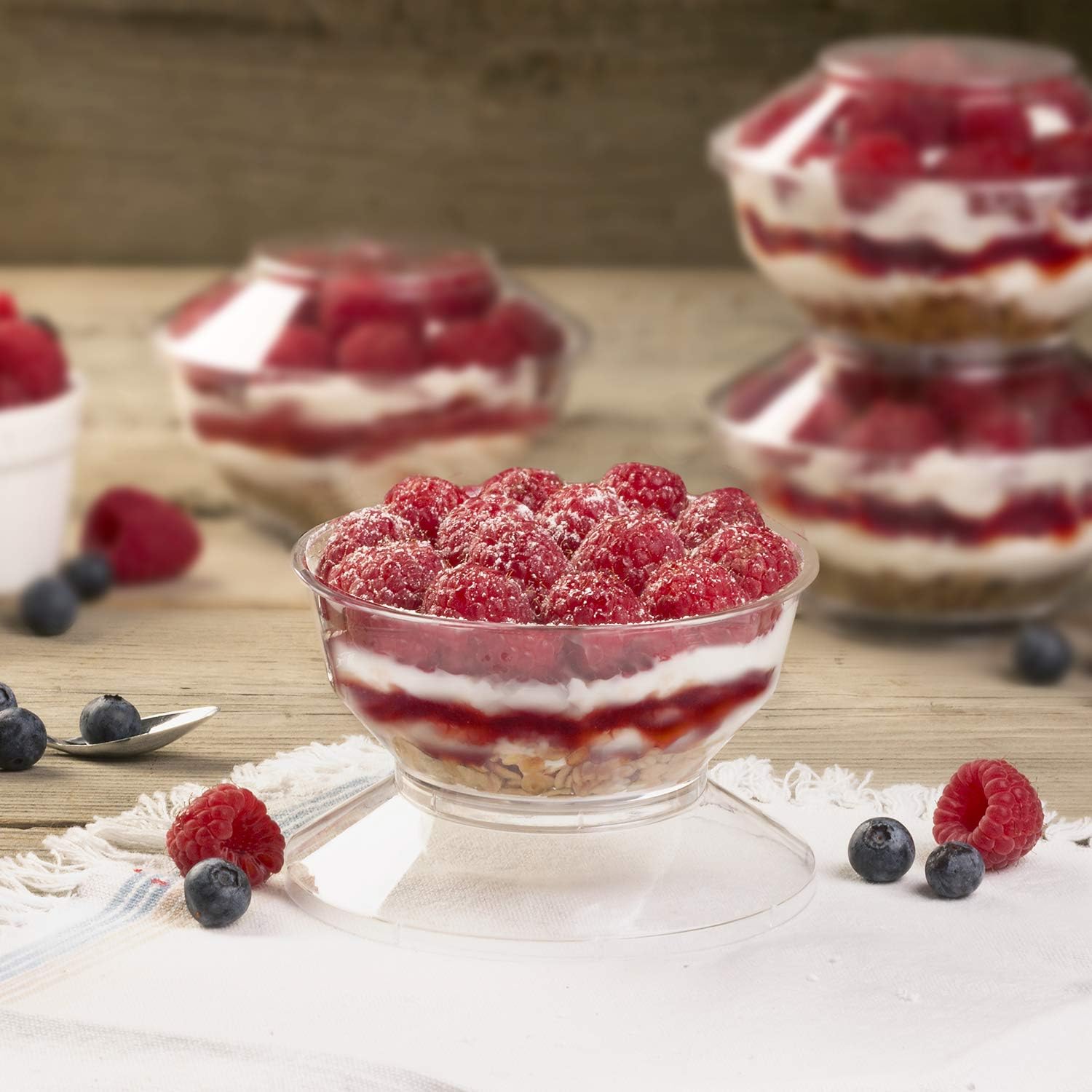 8oz Cups with Lids 20ct Party Essentials