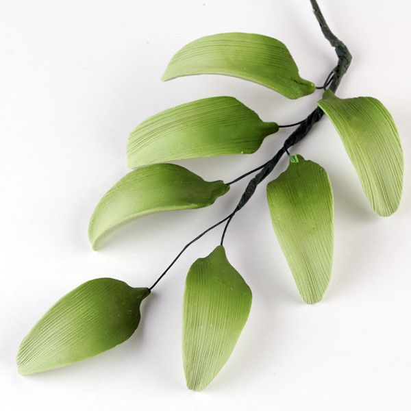 94- 7 Petal Lily Leaves