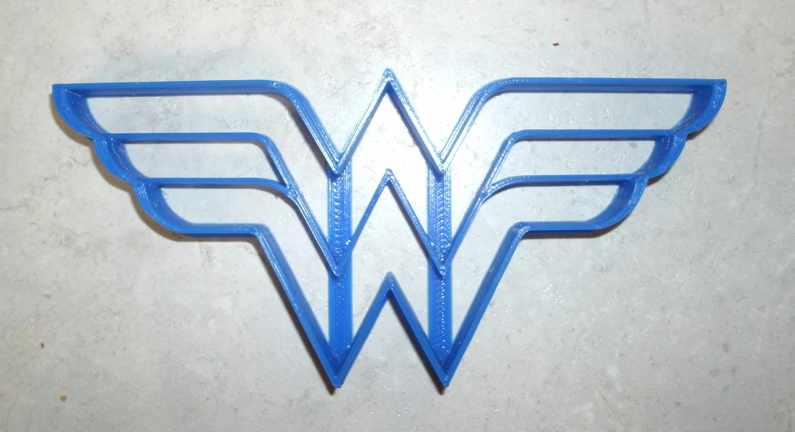 YNG Wonder Woman Logo Fondant Cutter