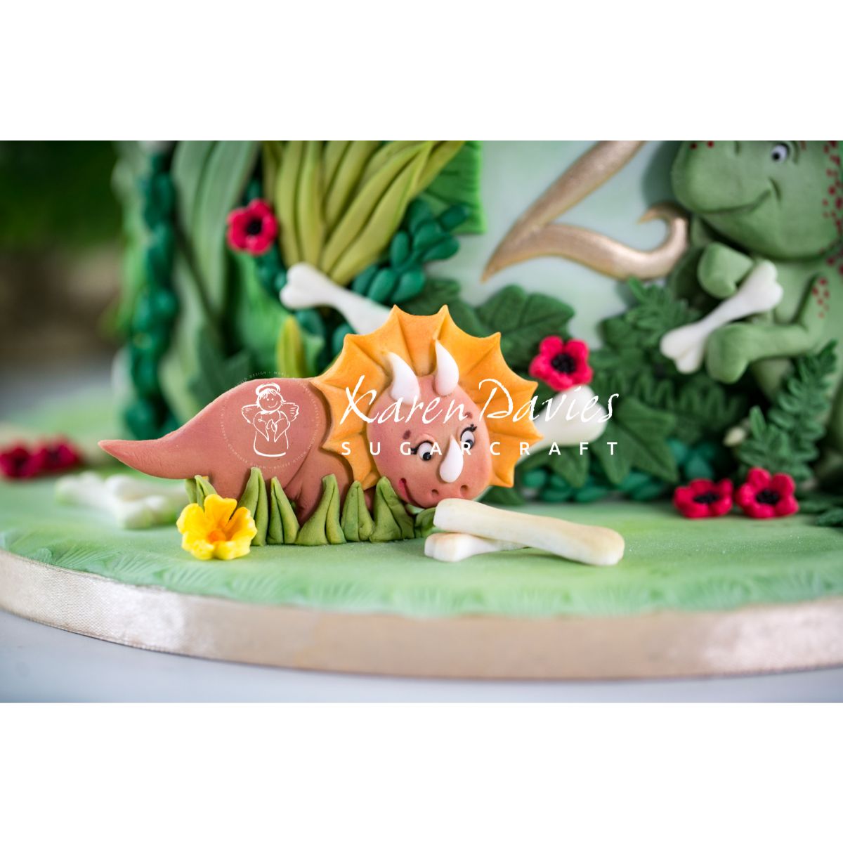 Molde de galletas de dinosaurio Karen Davies 2020