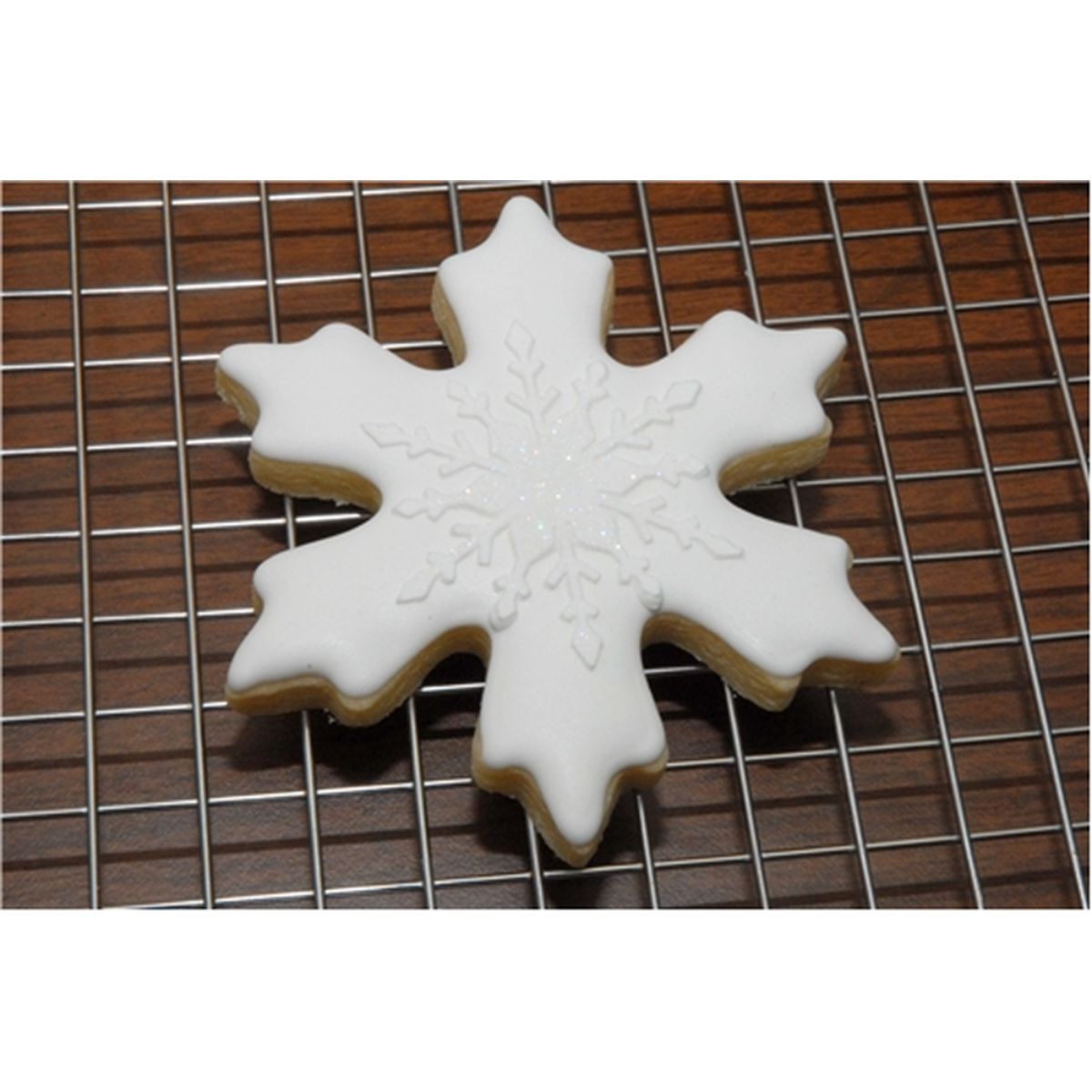 Snowflakes Cake Stencil - Bake Supply Plus
