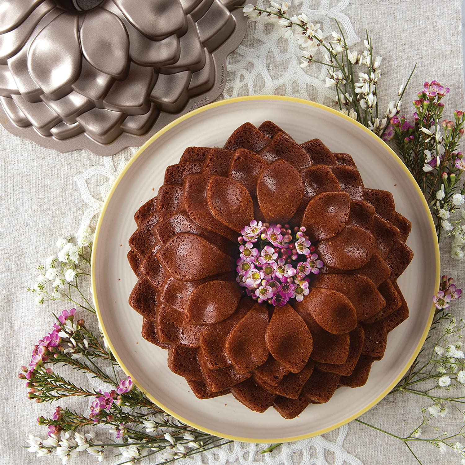 Bundt Blossom Pan