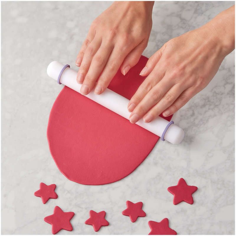 Fondant Roller, 9-Inch with Fondant Guides