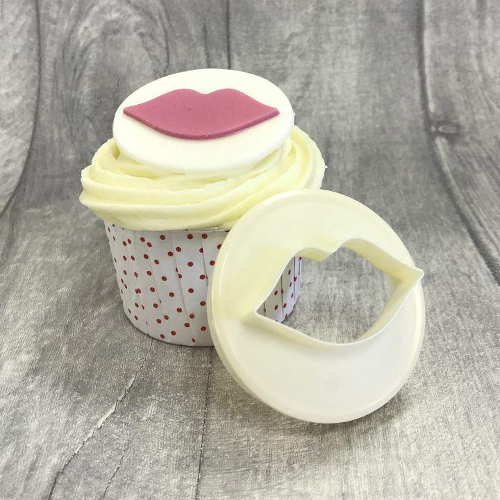 FMM Lips/ Circle Cupcake Cutter